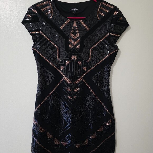 Black and gold sequin dress - Picture 1 of 3